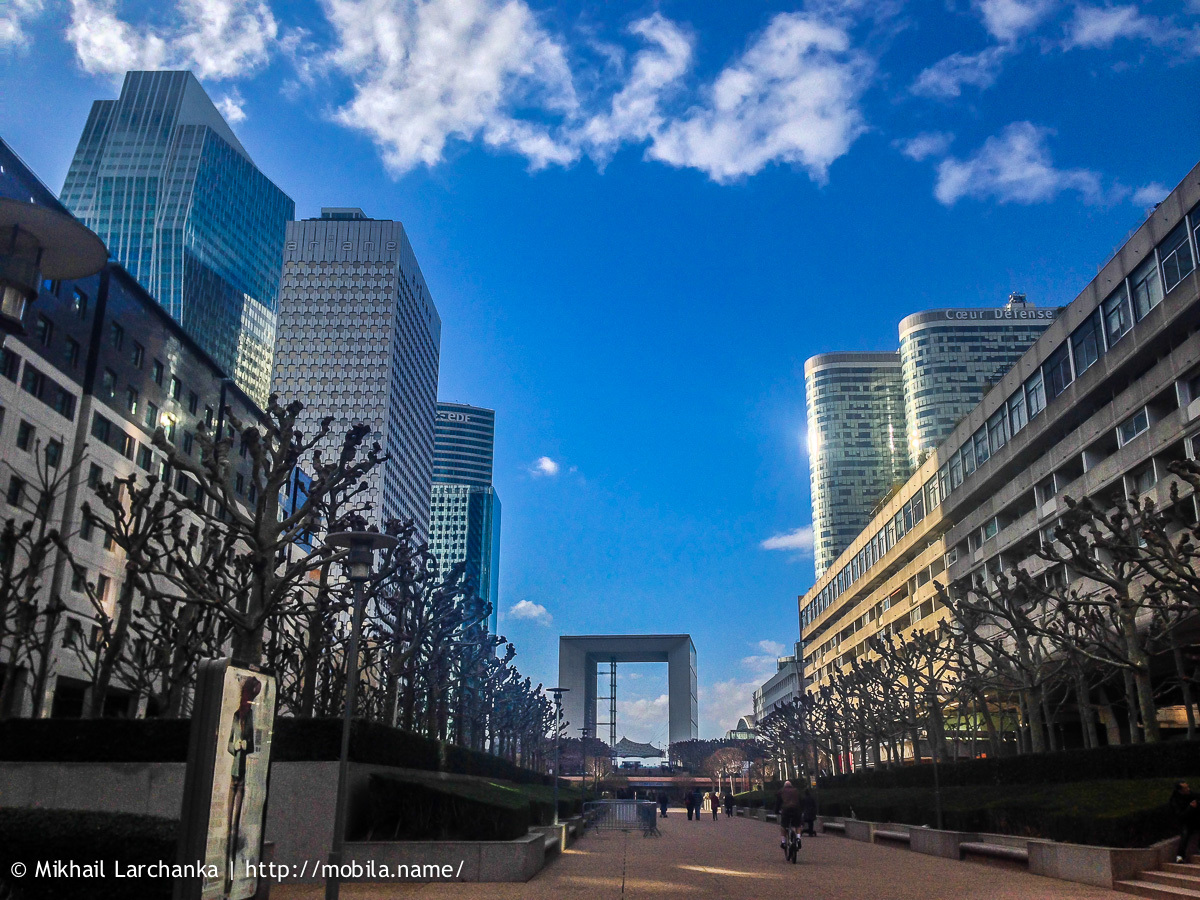 Prostituée dans La Défense, Ile-de-France