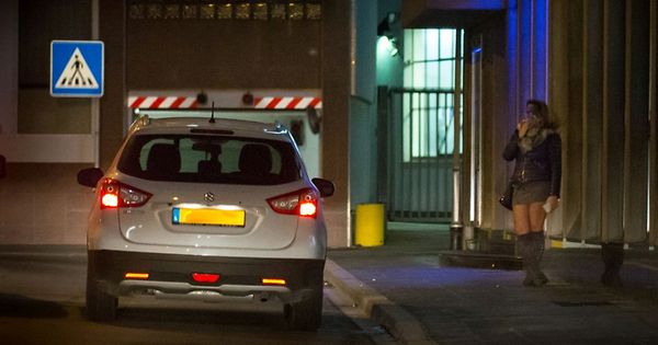 Wo  finden  a prostituierte in Hattingen (DE)