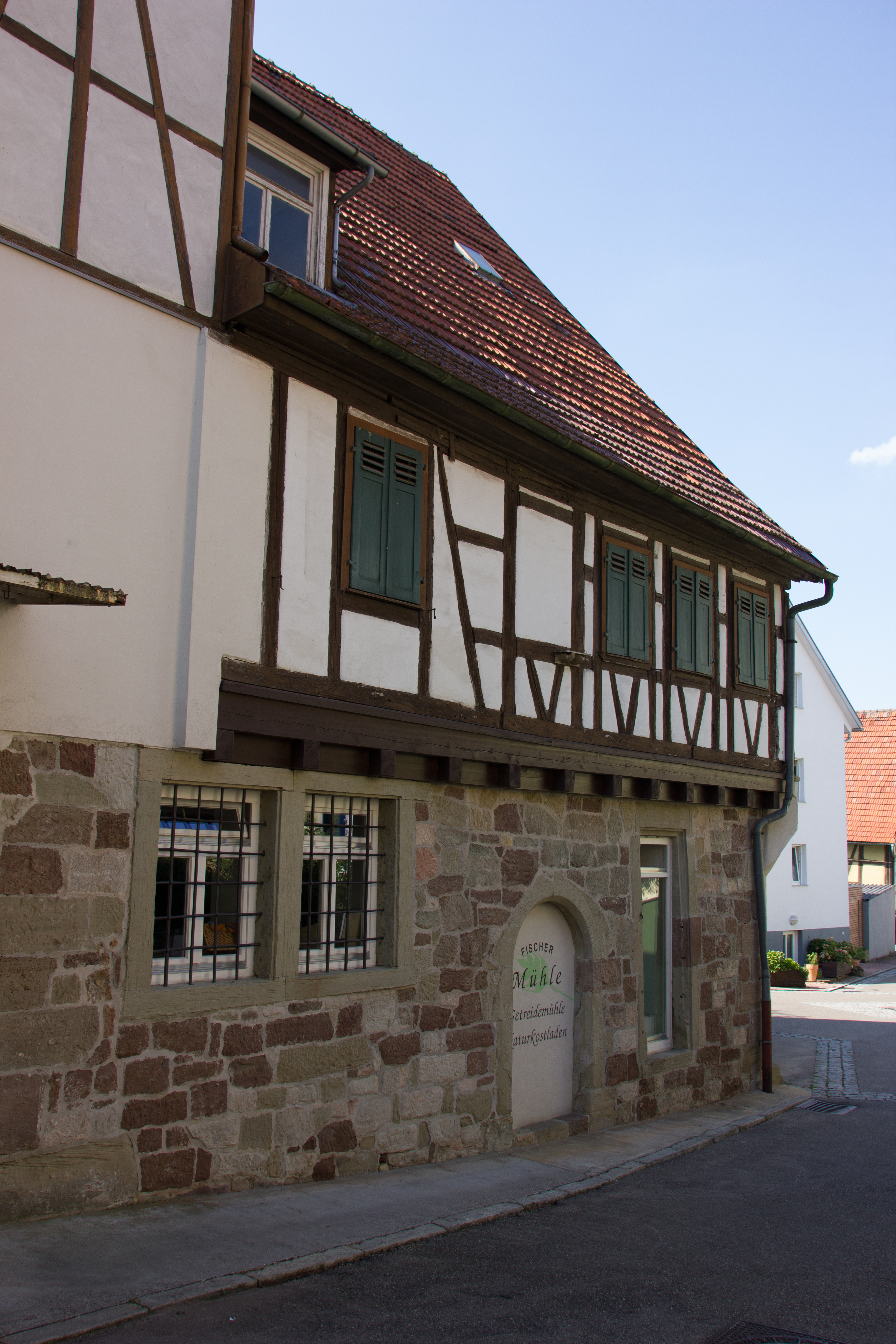 Wo  finden  a Escort in Weinstadt-Endersbach (DE)