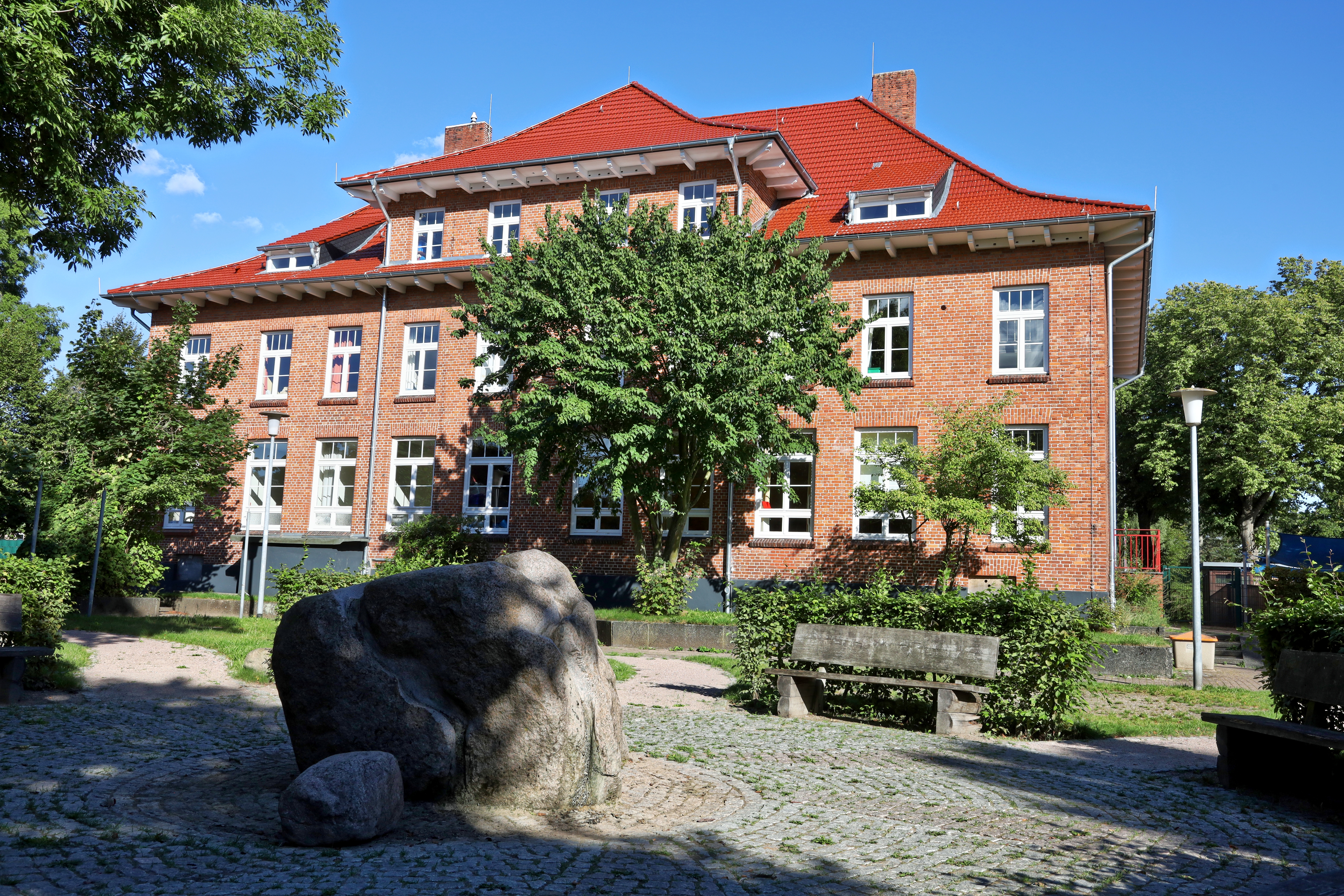 Wo  kaufen  a Schlampen in Henstedt-Ulzburg, Deutschland