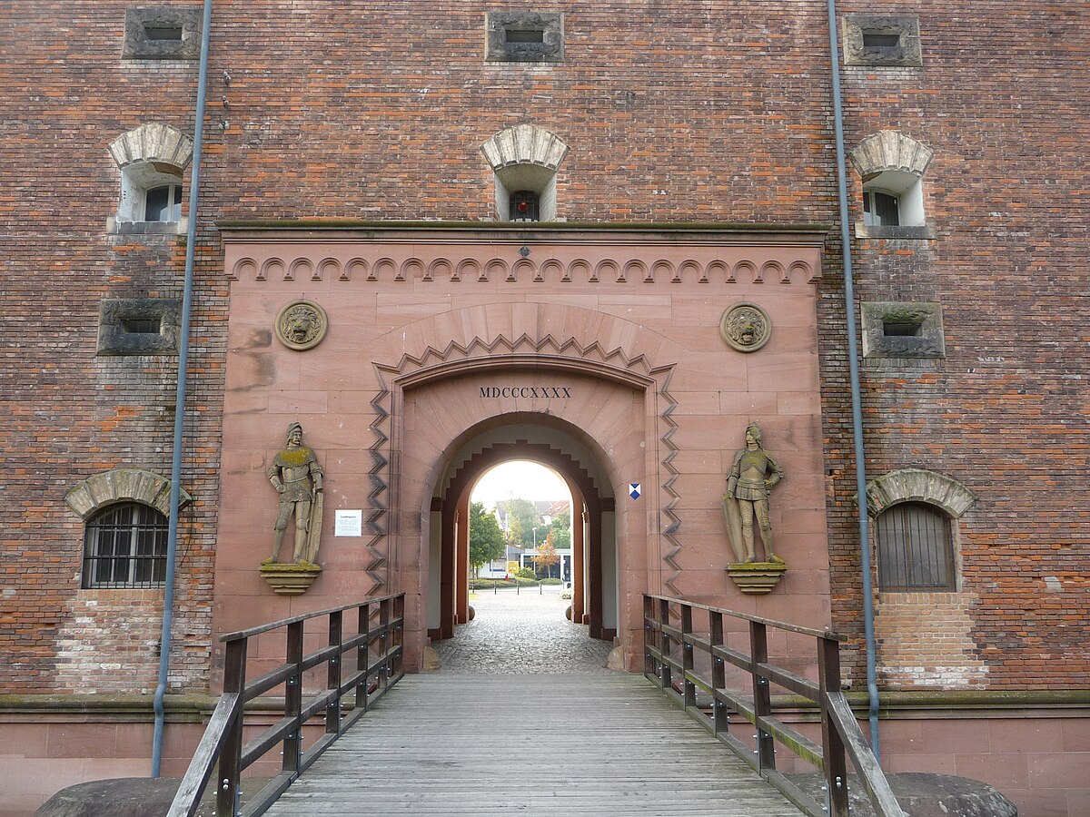 Germersheim, Rheinland-Pfalz Escort